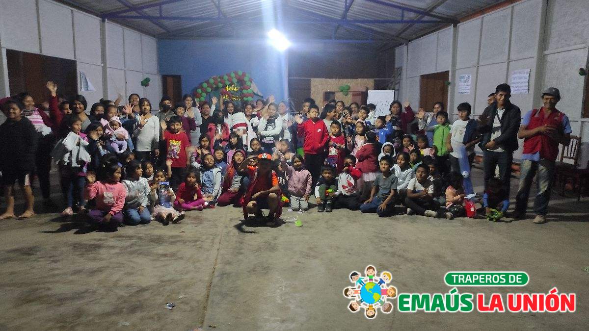 Donar Ropa Usada en Pachacámac: ¡Ayuda y Libera Espacio!