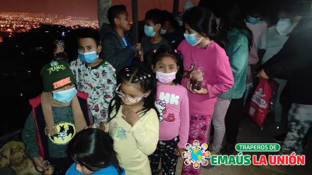 Dona Ropa: Un Gesto de Amor y Sostenibilidad con Traperos de Emaús La Unión