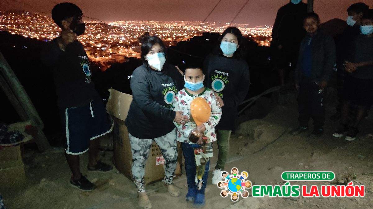 ¡Dona Ropa Usada en Lima y Callao! Tu Ayuda Transforma Vidas con Emaús