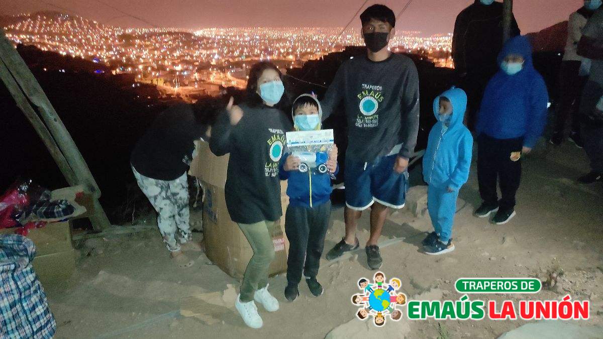 Recolección de Ropa Usada en San Juan de Lurigancho: Dona y Transforma Vidas